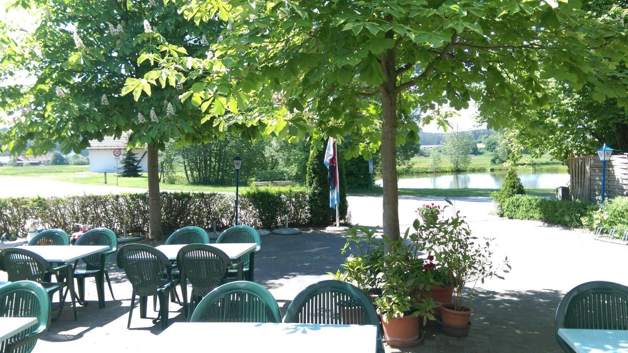 Gasthaus Pension Rezatgrund Windsbach 외부 사진
